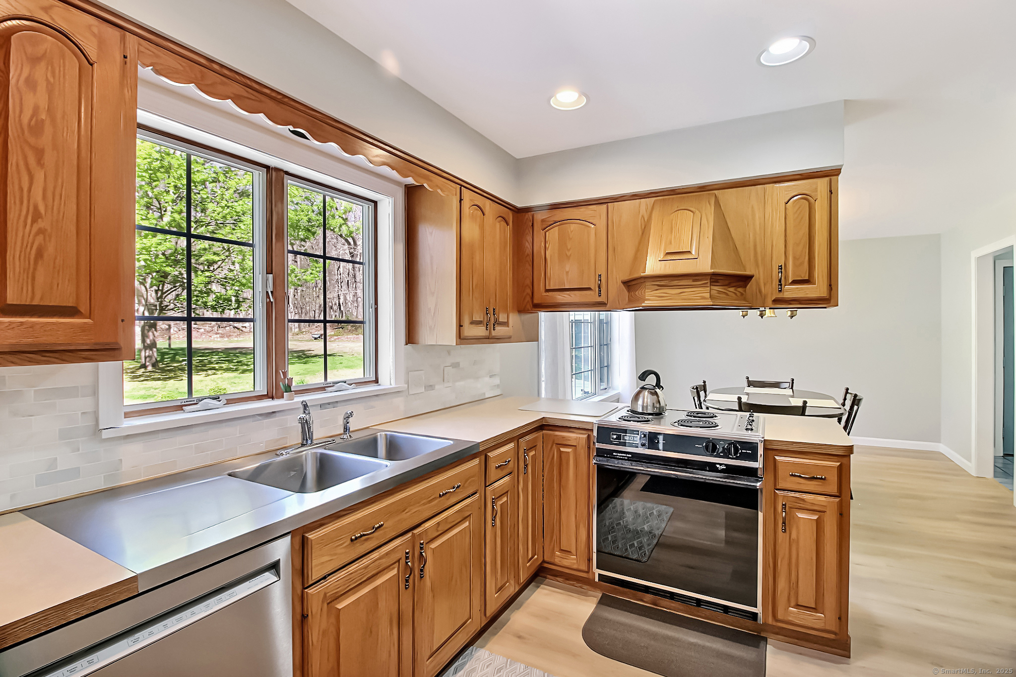 107 Hangman Hill Road, North Stonington, Connecticut image 11