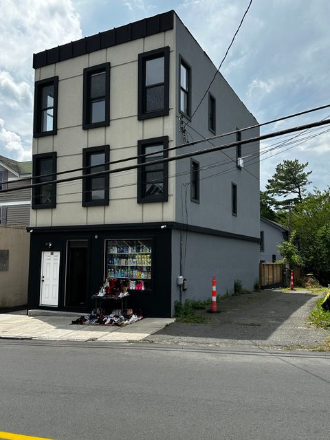 49 Hill Street Waterbury CT 06704