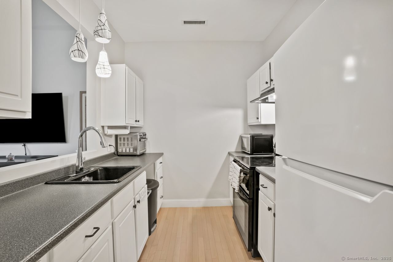 534 Old Clintonville Road #APT 5A, North Haven, Connecticut image 13
