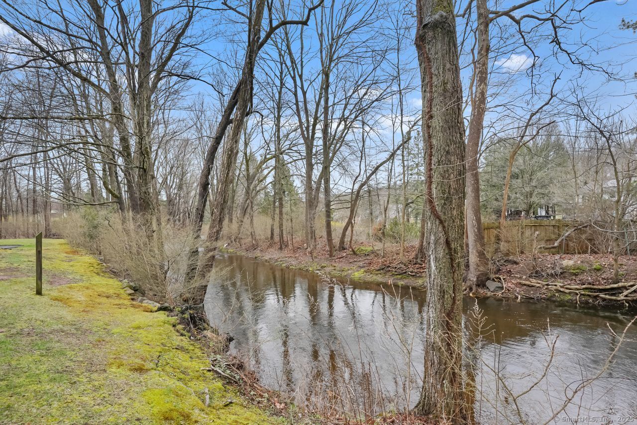534 Old Clintonville Road #APT 5A, North Haven, Connecticut image 5