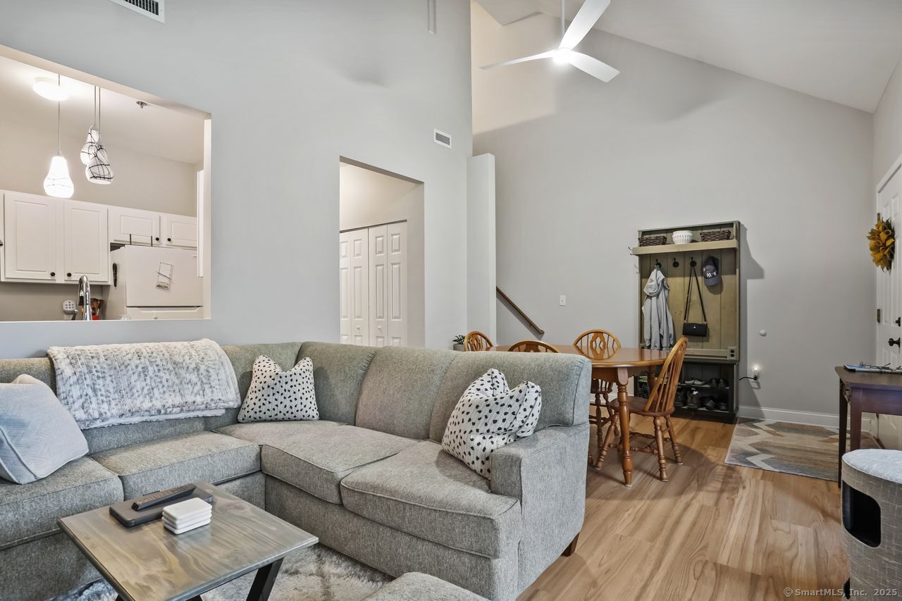 534 Old Clintonville Road #APT 5A, North Haven, Connecticut image 10