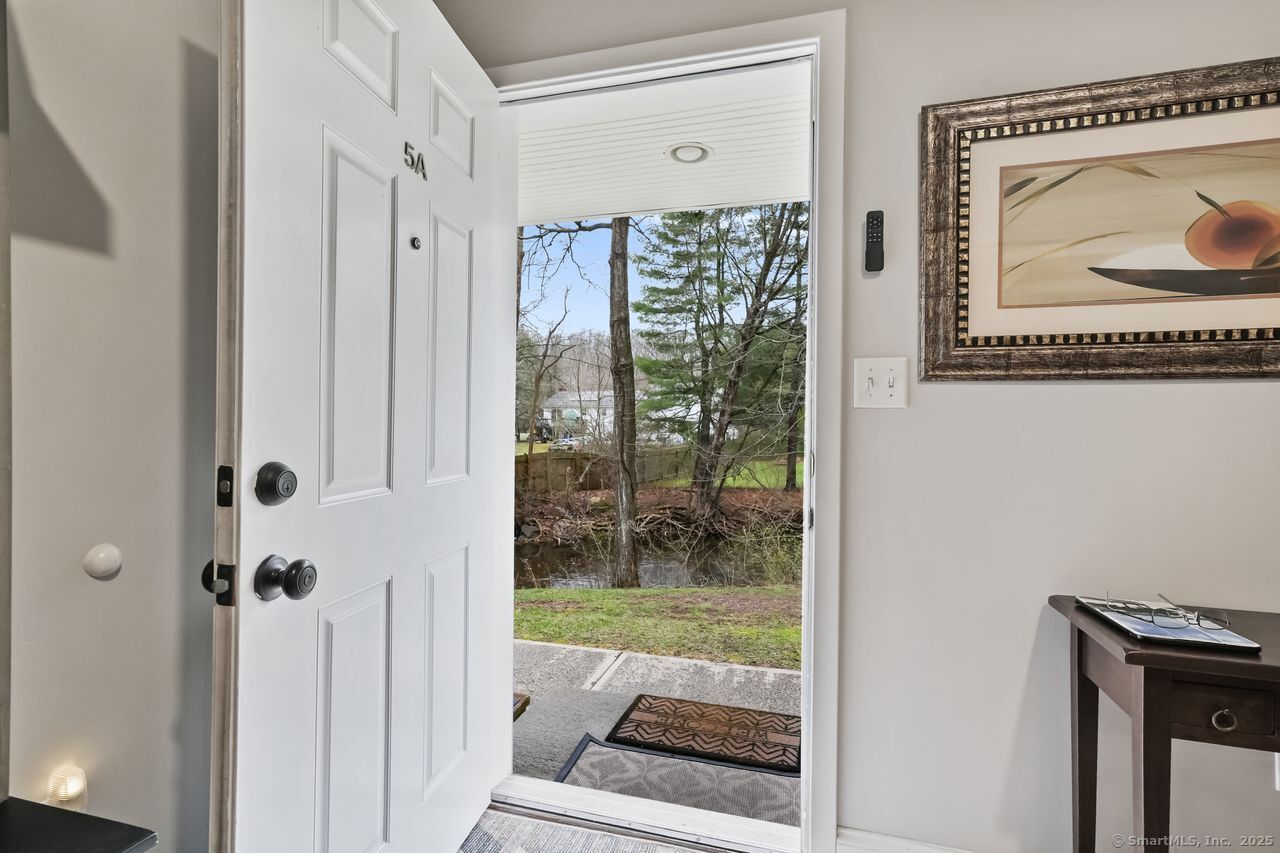 534 Old Clintonville Road #APT 5A, North Haven, Connecticut image 4
