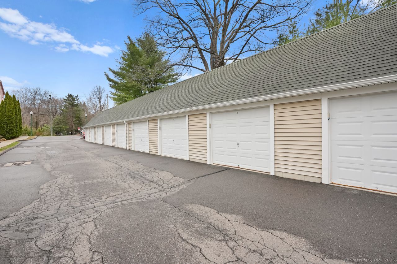 534 Old Clintonville Road #APT 5A, North Haven, Connecticut image 2