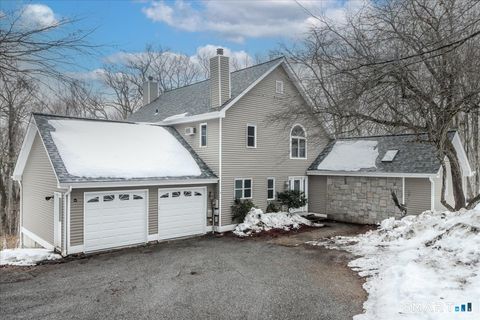 8 Pebble Lane New Milford CT 06776