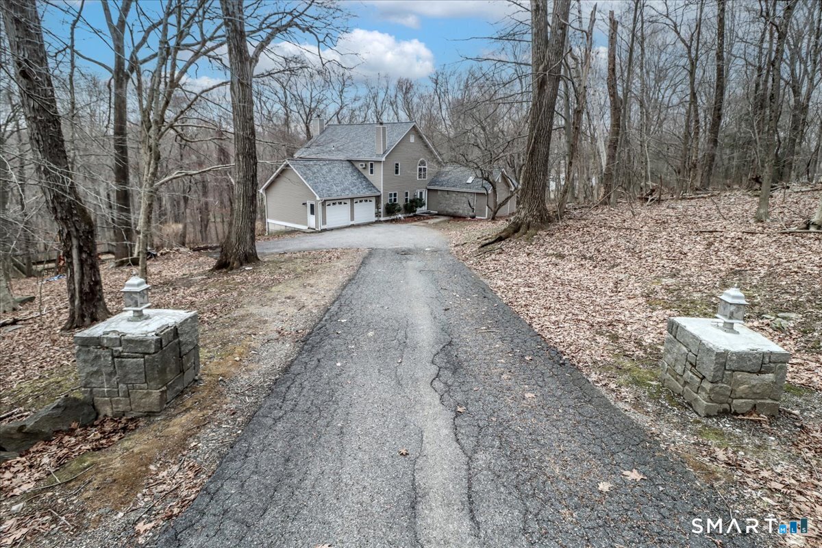8 Pebble Lane