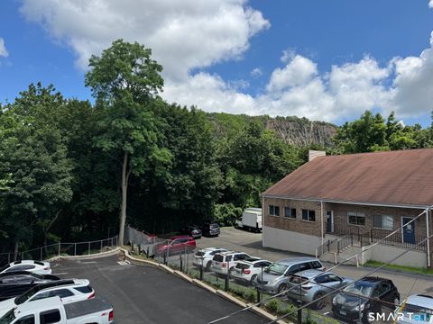 Tiny photo for 1085 Whalley Avenue #4, New Haven, CT 06515 (MLS # 24153656)