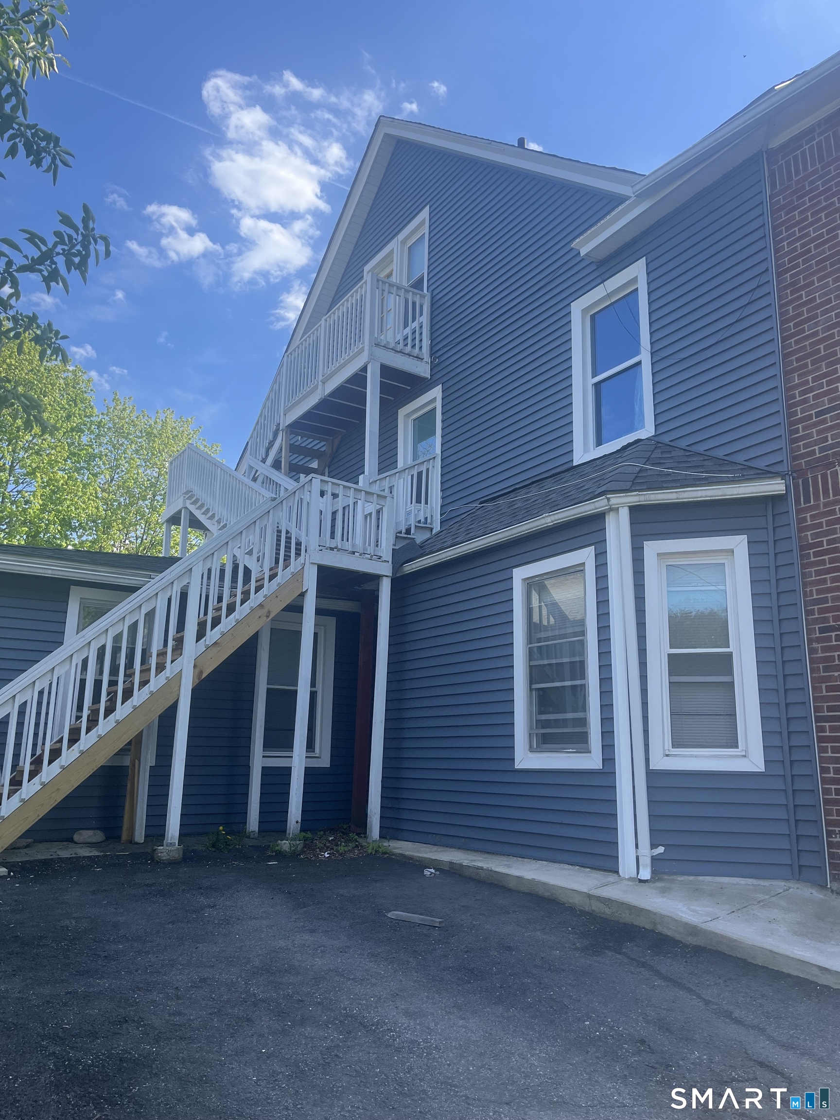 23 Highland Avenue