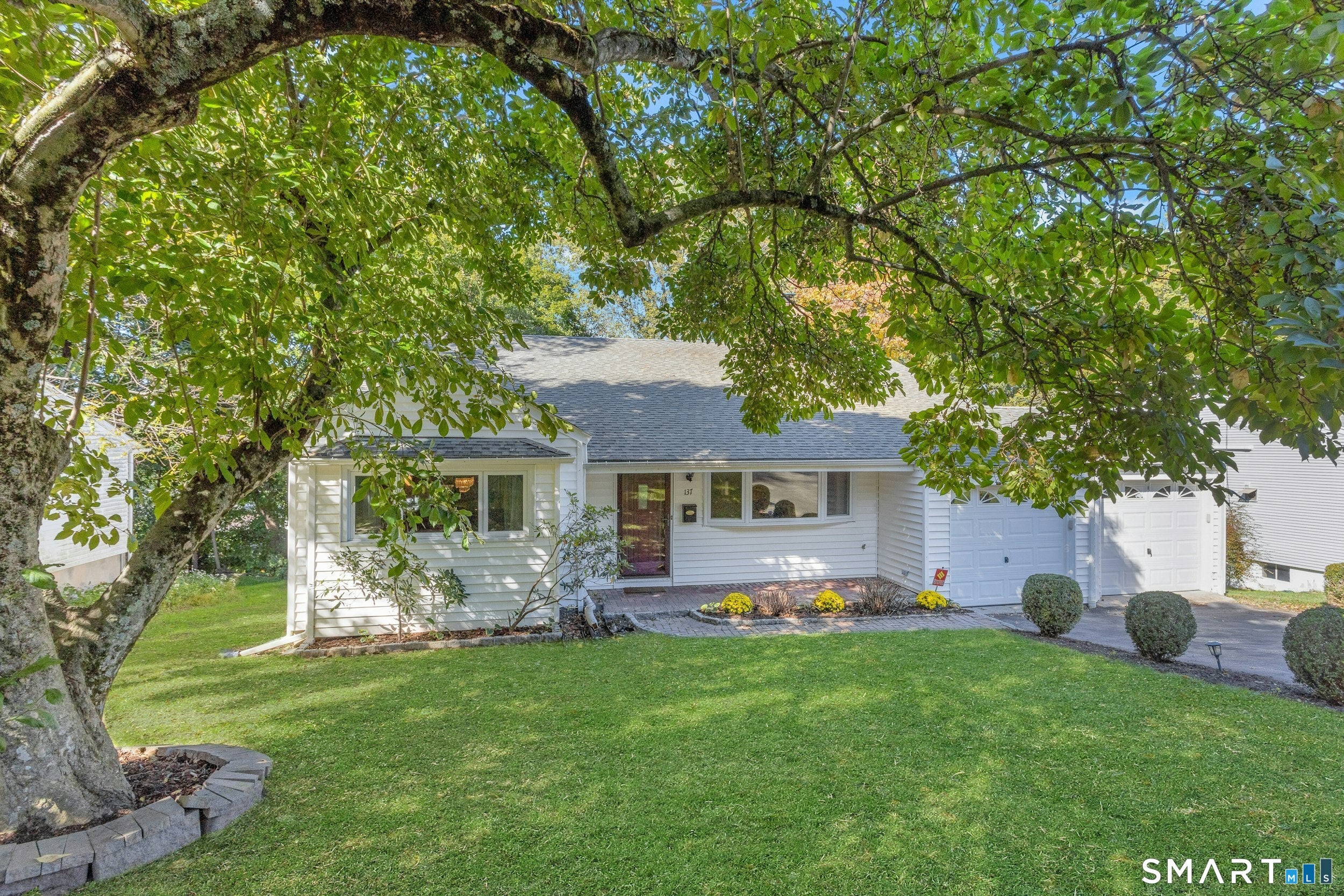137 Wood Ridge Drive