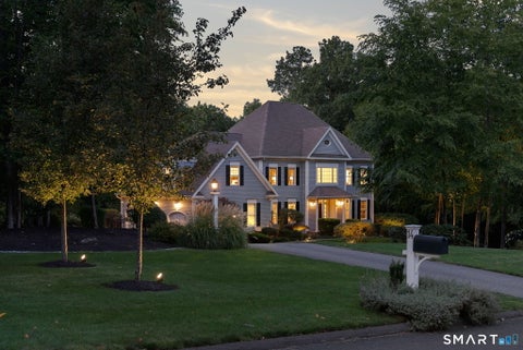 Photo of 14 Highwood Crossing, Burlington, CT 06013 (MLS # 24207106)