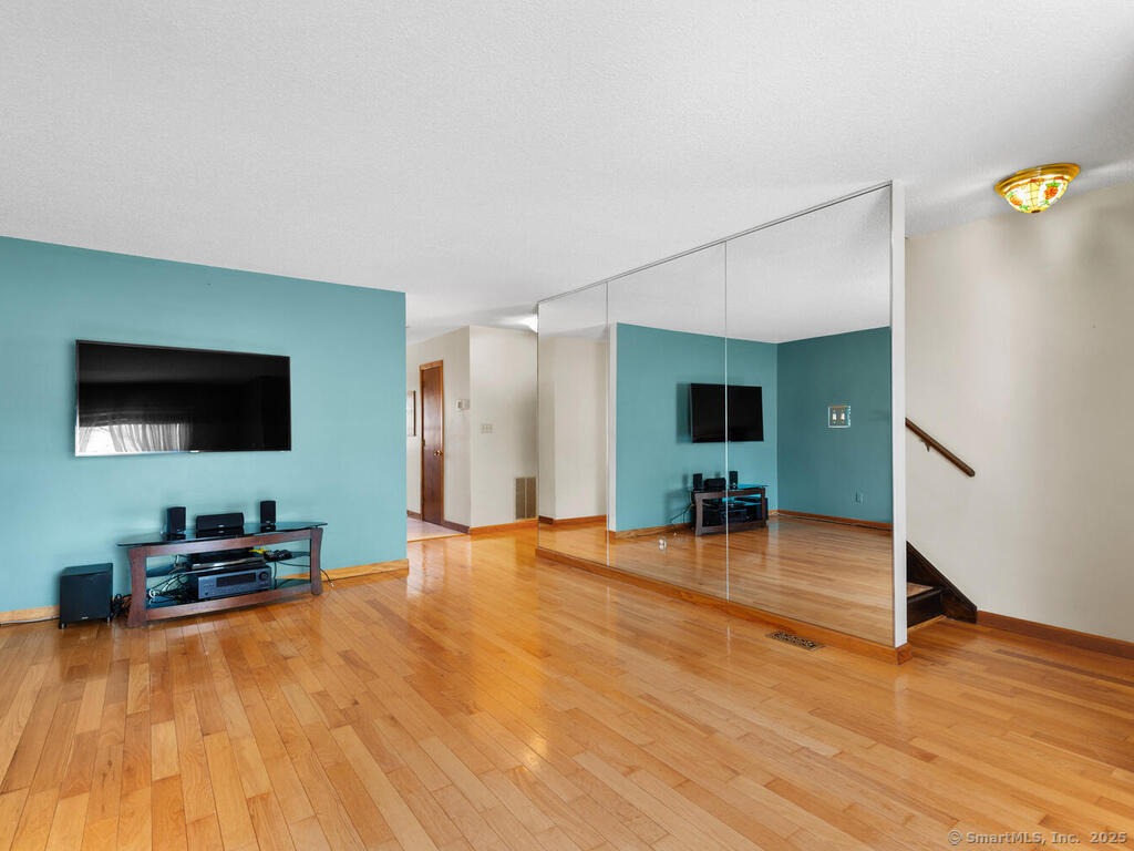69 Northwest Drive #APT 21, Plainville, Connecticut image 11