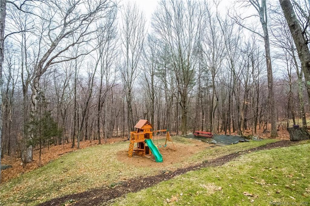 40 Stones Throw Road, Easton, Connecticut image 35