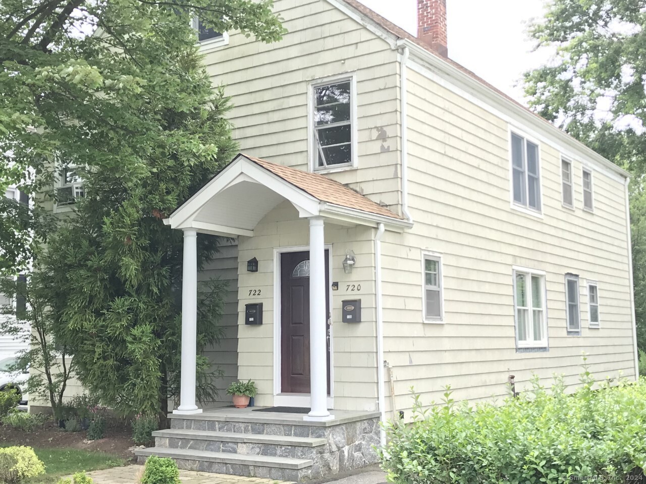 Rental Property at 720 Knapps Highway, Fairfield, Connecticut - Bedrooms: 2 
Bathrooms: 1 
Rooms: 5  - $2,500 MO.
