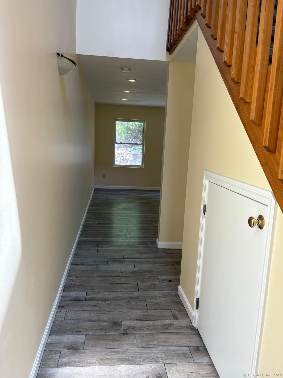 16 Maple Street 16