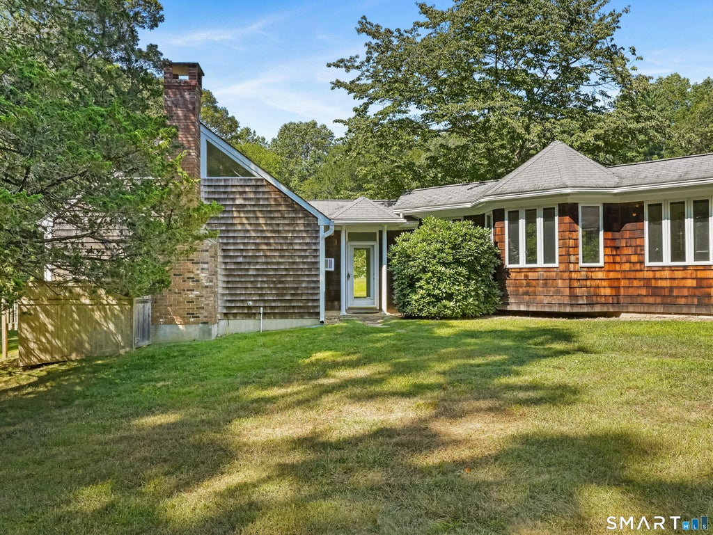 Photo of 106 Spoonwood Road, Wilton, CT 06897 (MLS # 24203514)