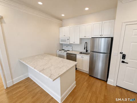 Condo For Rent - 99 Orange Street #340<br/> New Haven, CT 06510