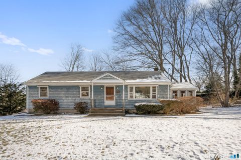 42 Clift Lane Groton CT 06355