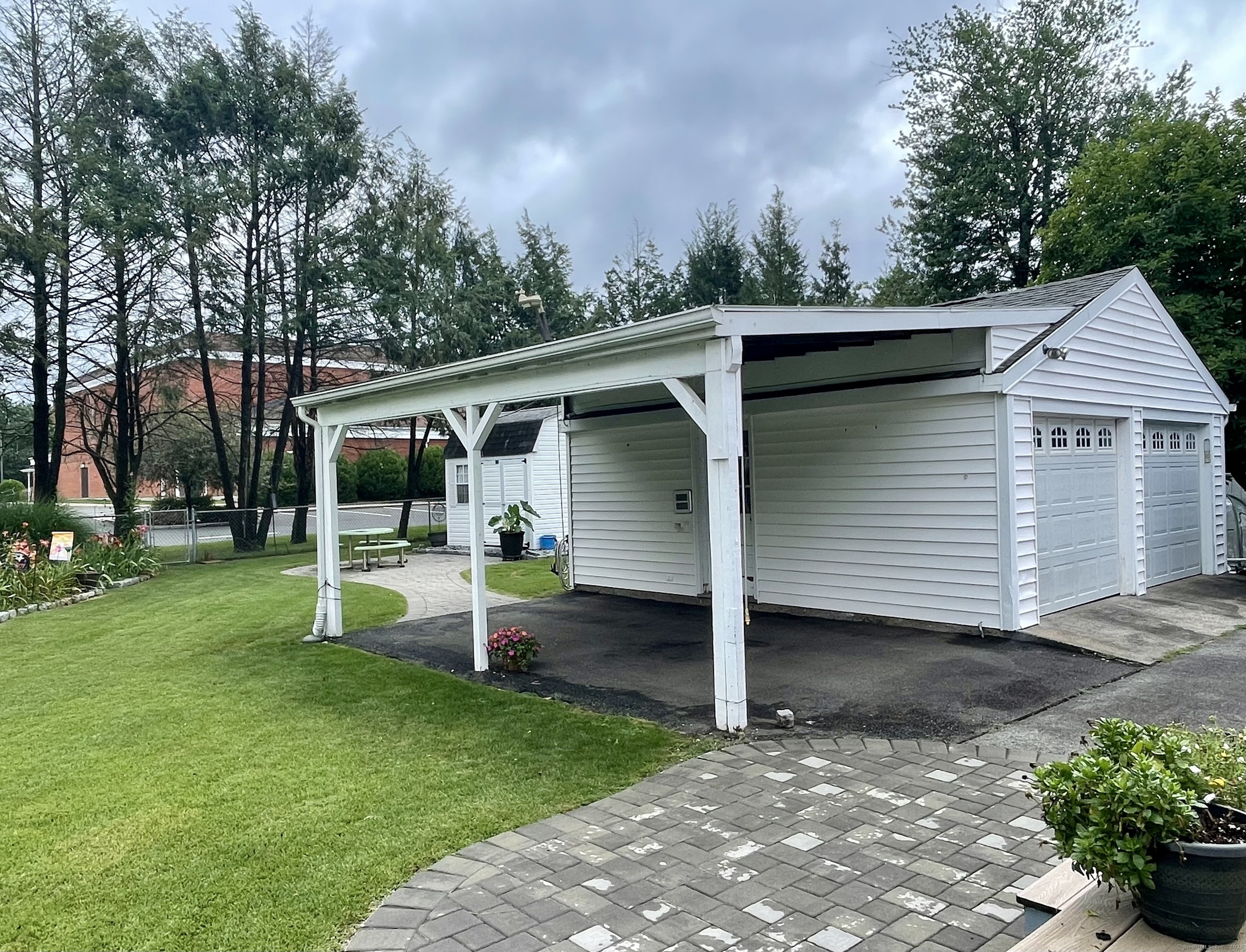 42 Shady Lane