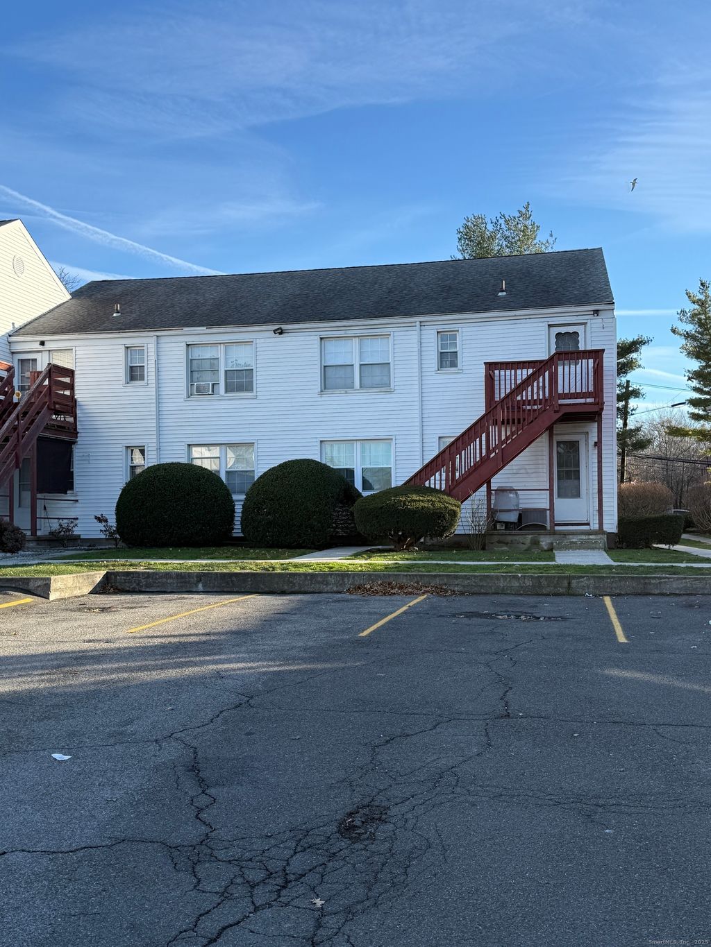 Photo of 1084 E Main Street #APT 3, Stamford, CT 06902 (MLS # 24143301)