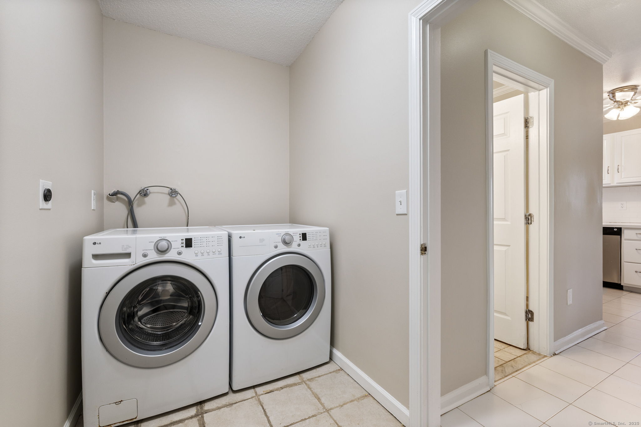 14 Charter Oak Place #APT 1, Hartford, Connecticut image 20