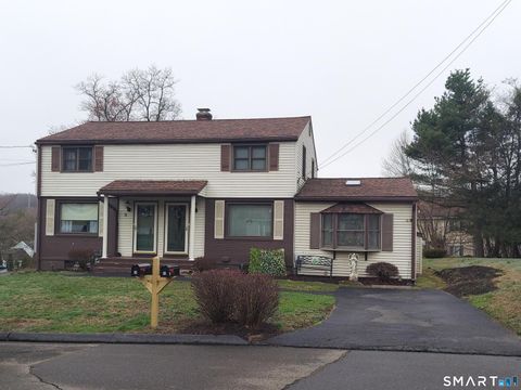 38-40 Lakeview Terrace Derby CT 06418