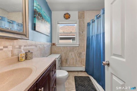 Tiny photo for 752 E Broadway, Milford, CT 06460 (MLS # 24206008)