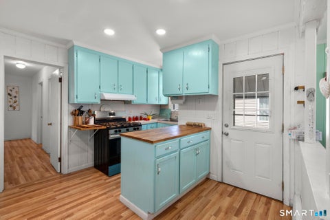 Tiny photo for 752 E Broadway, Milford, CT 06460 (MLS # 24206008)