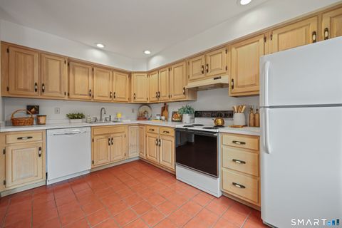 Tiny photo for 21 Rockview Circle #21, Monroe, CT 06468 (MLS # 24152998)