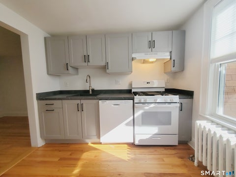 Photo of 33 Holcomb Avenue #2L, Stamford, CT 06906 (MLS # 24212993)