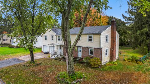 Photo of 22 Saint Thomas Street, Enfield, CT 06082 (MLS # 24136363)