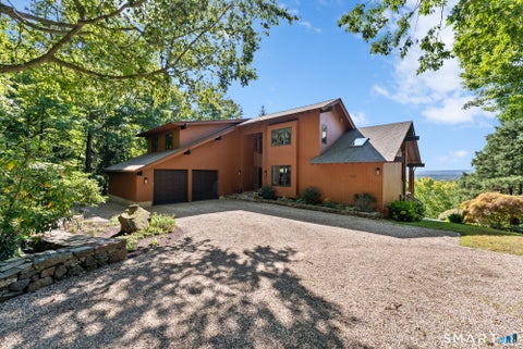Photo of 86 Pinnacle Road, Farmington, CT 06032 (MLS # 24205812)