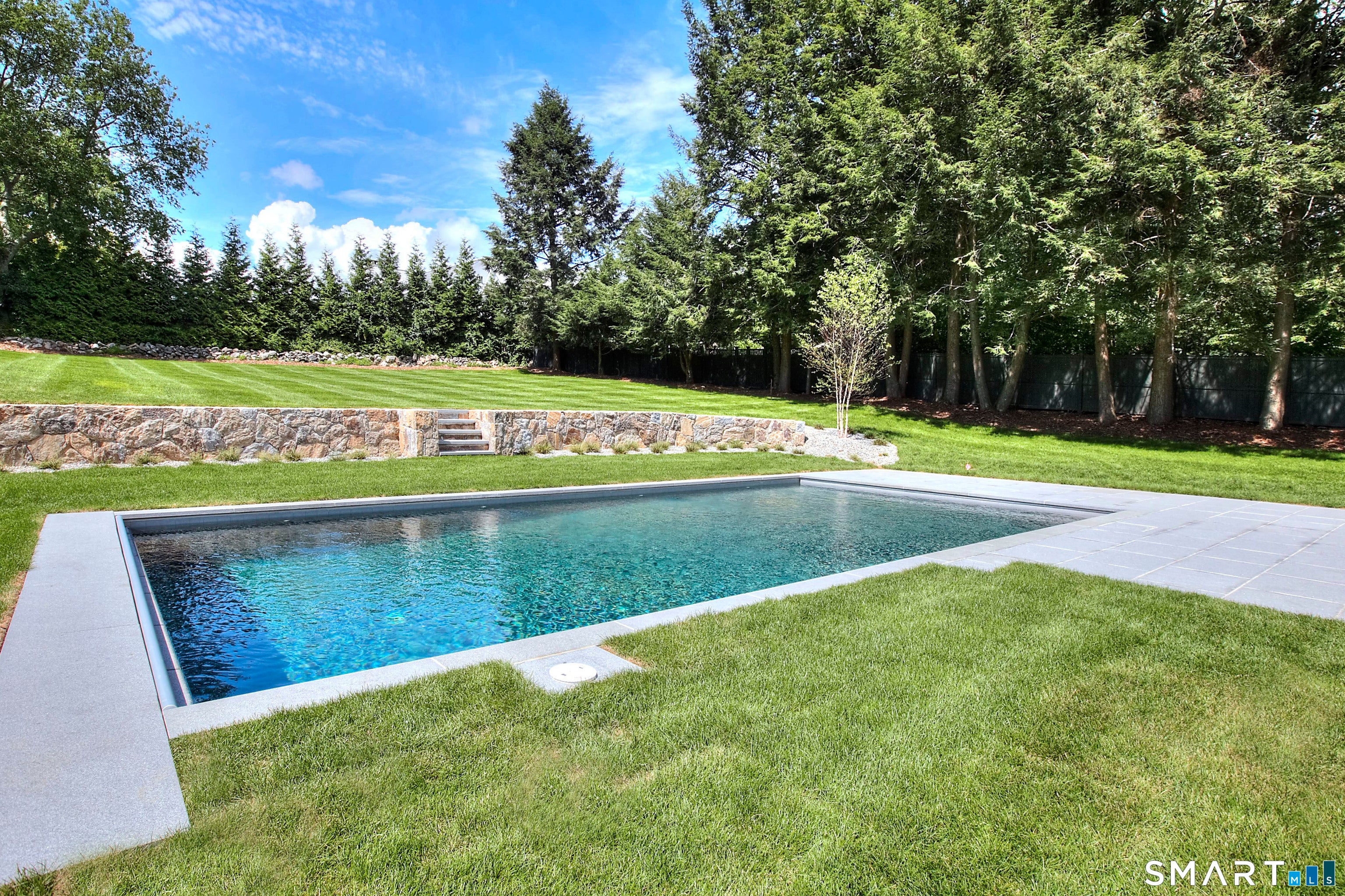 8 Pleasant Valley Lane