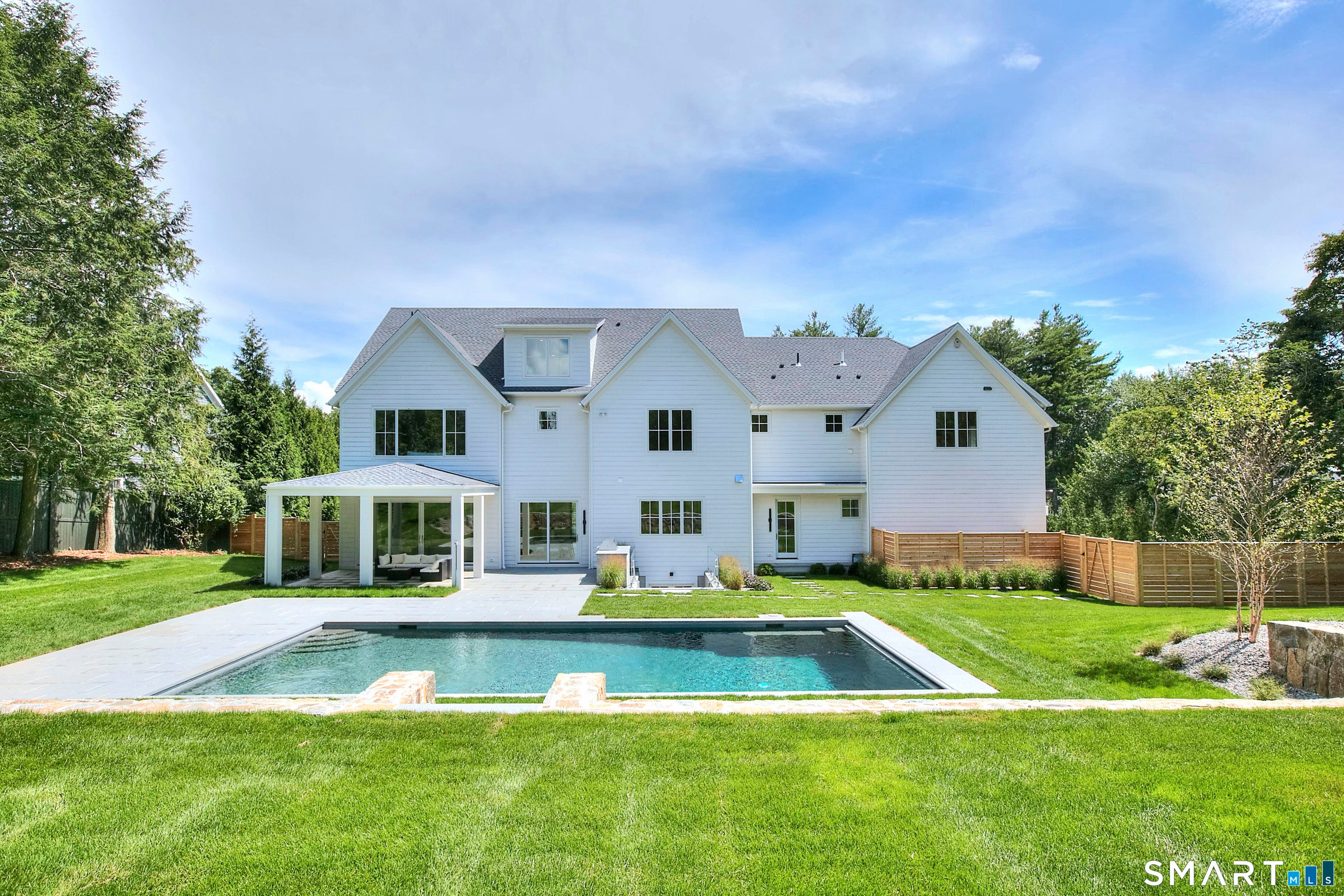 8 Pleasant Valley Lane