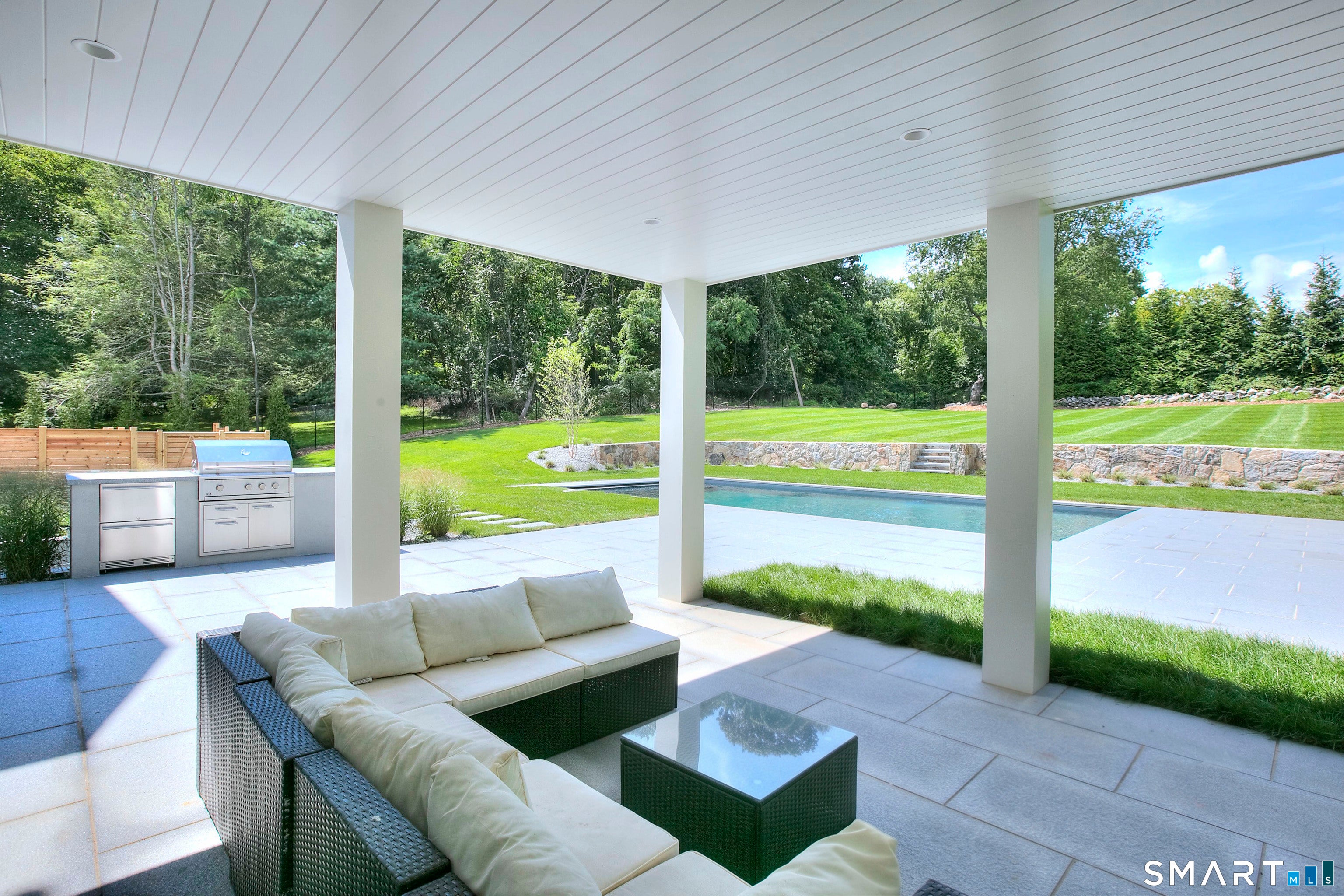 8 Pleasant Valley Lane