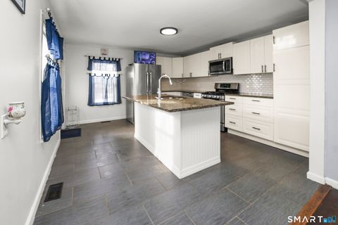 17 Windsor Street Enfield CT 06082