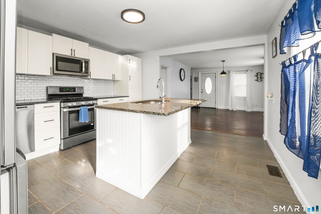 Photo of 17 Windsor Street, Enfield, CT 06082 (MLS # 24143916)