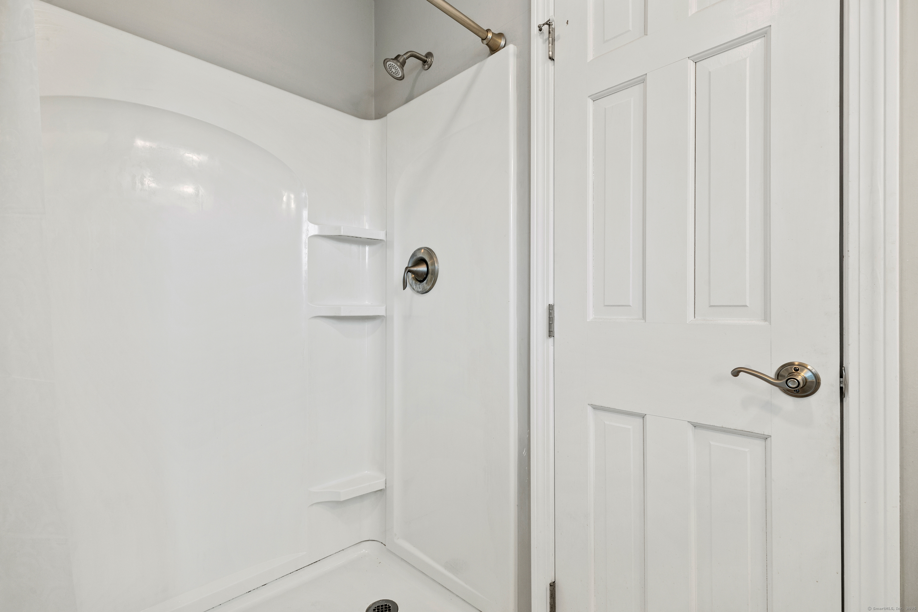 5 Applewood Drive, Waterford, Connecticut image 20