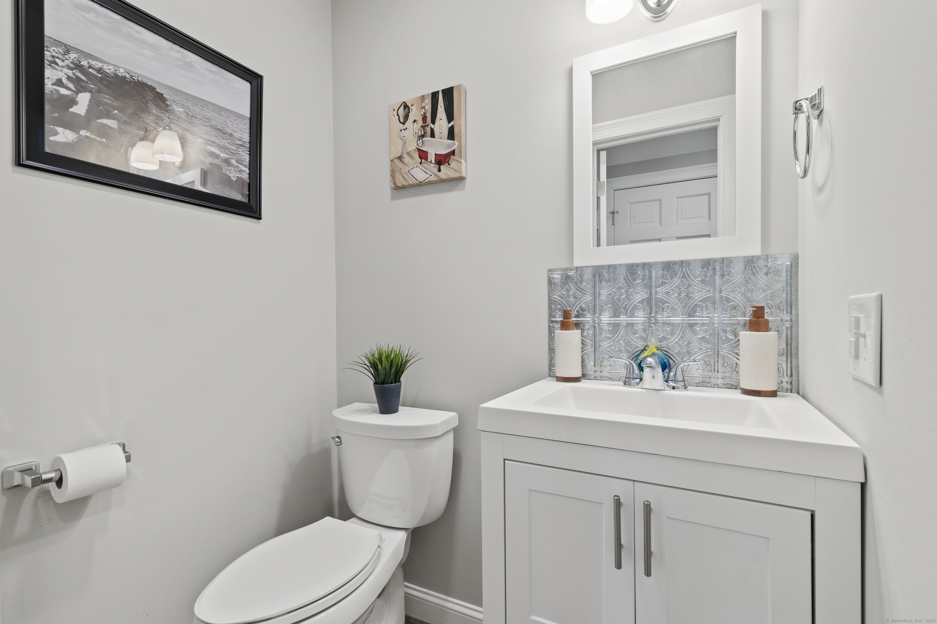 5 Applewood Drive, Waterford, Connecticut image 23