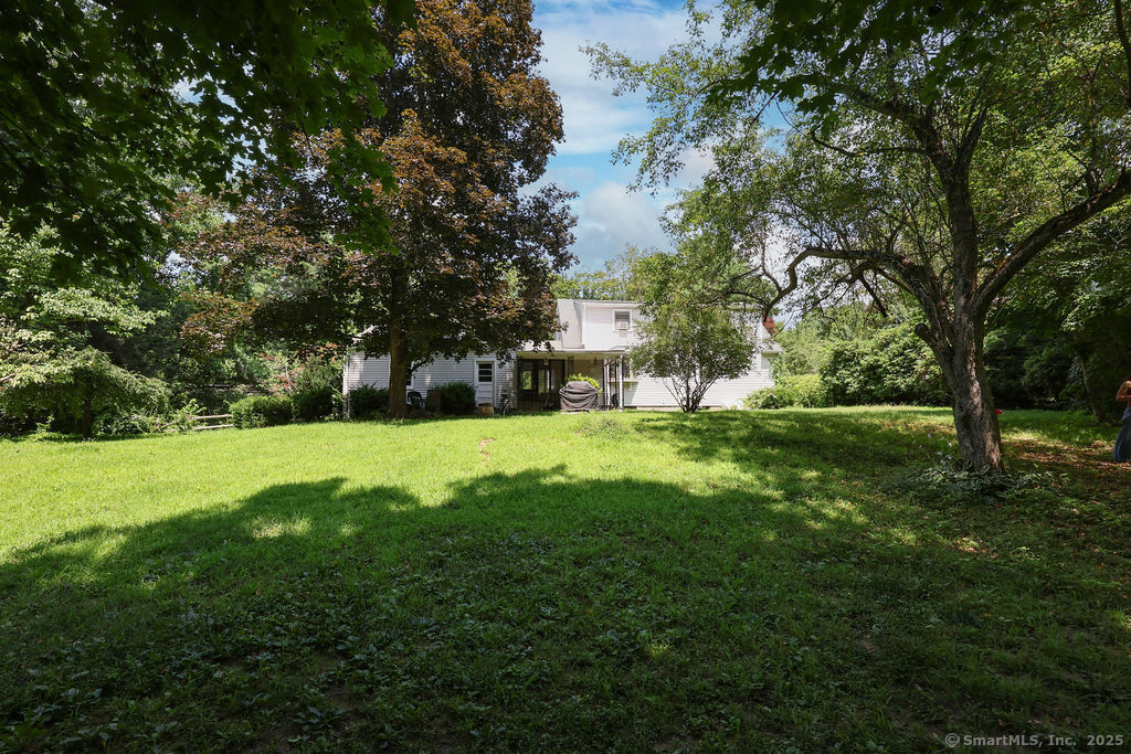 5 Hickory Hill Road