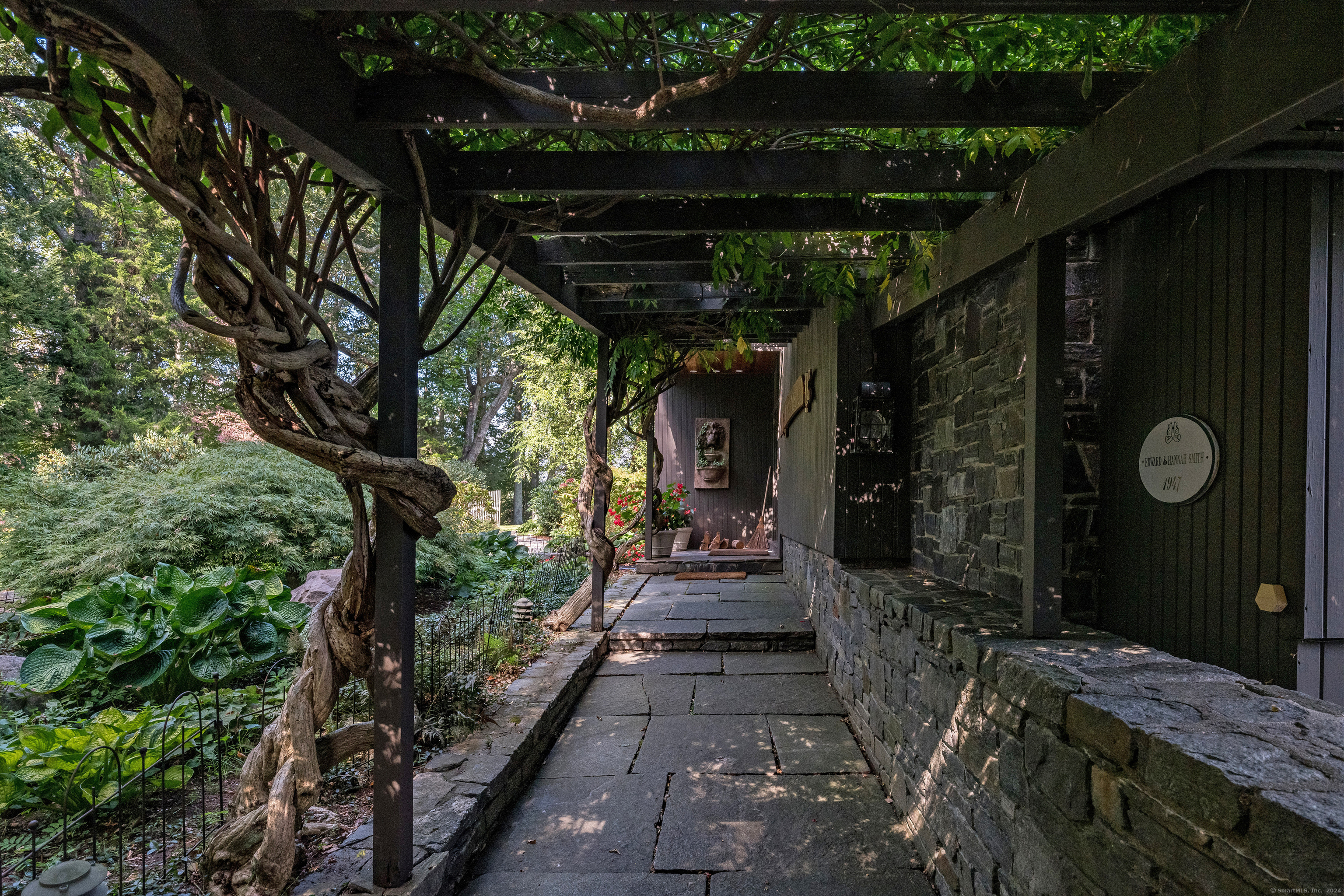 93 River Road