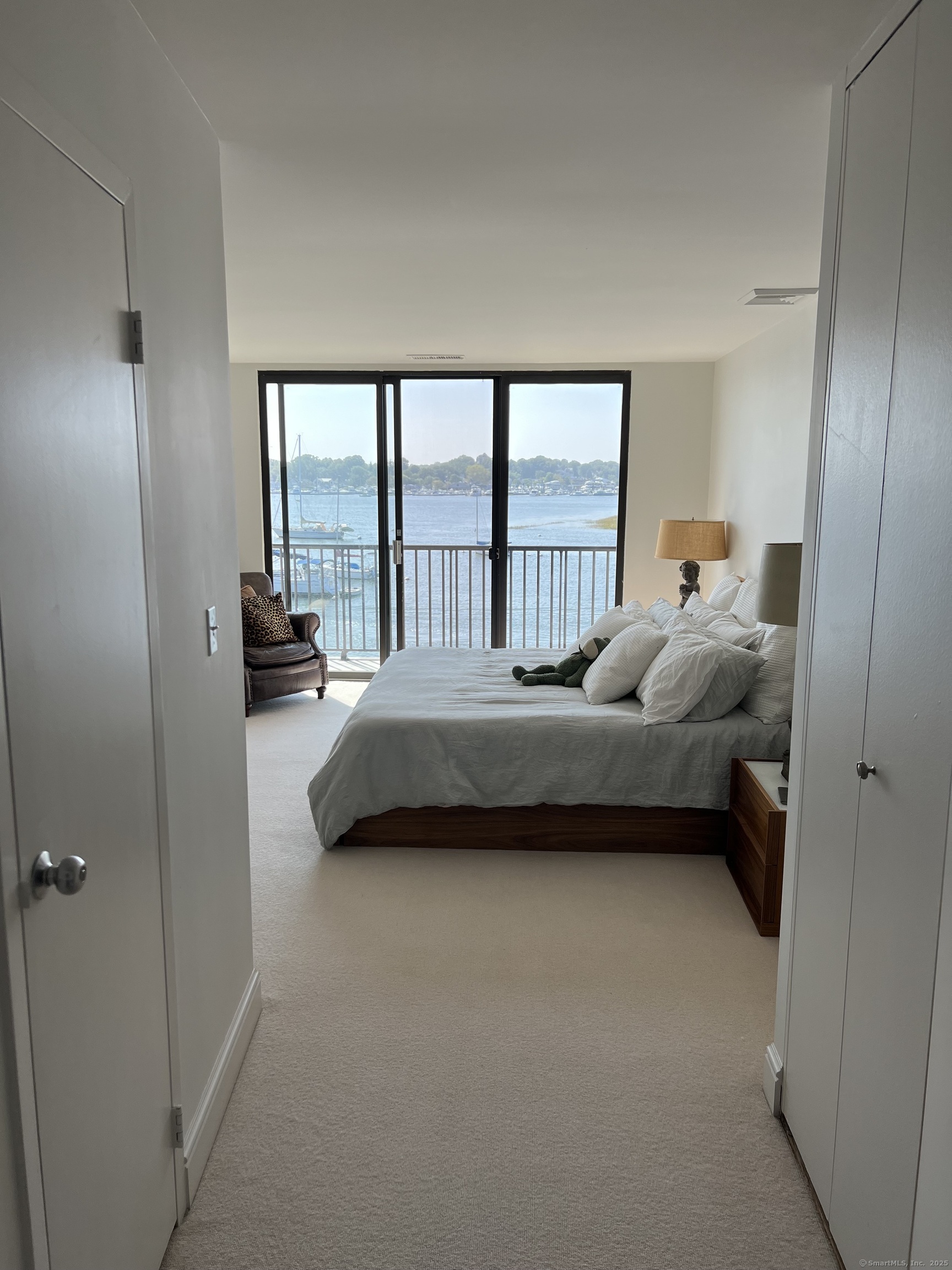 Rental Property at 100 Seaview Avenue 2G, Norwalk, Connecticut - Bedrooms: 2 
Bathrooms: 2 
Rooms: 4  - $4,300 MO.