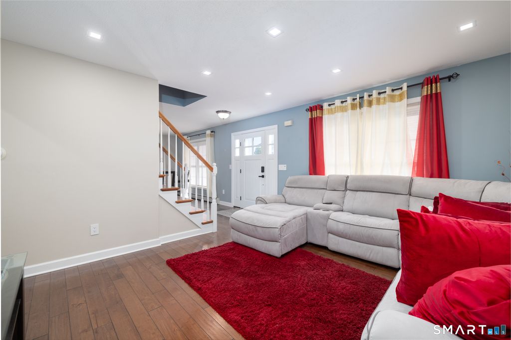 Photo of 76 Kenmore Avenue, Waterbury, CT 06708 (MLS # 24159615)