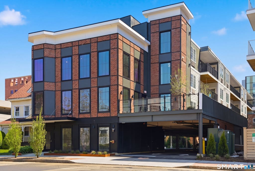 Photo of 589 Bedford Street #301, Stamford, CT 06901 (MLS # 24202451)