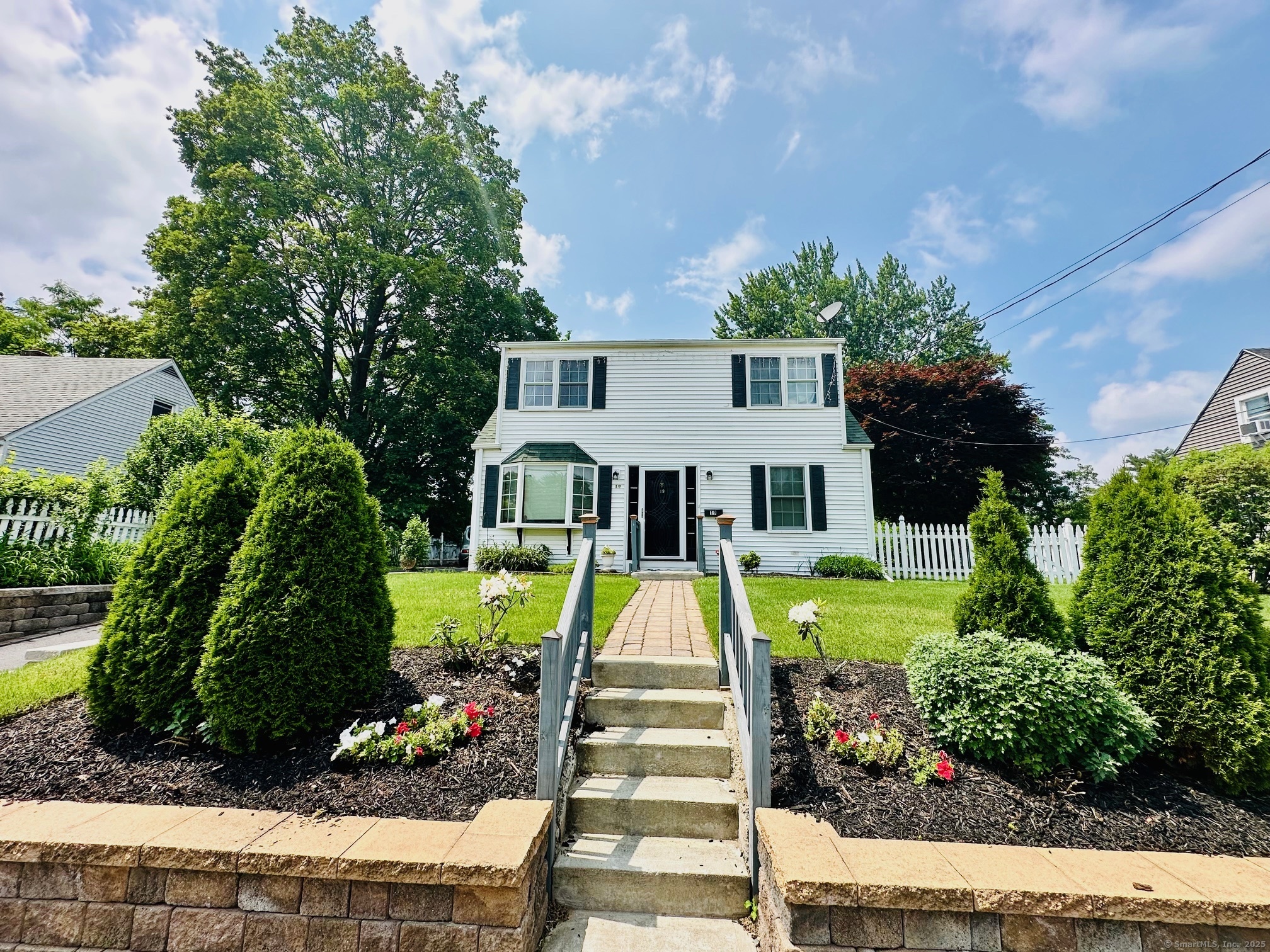 19 Nassau Circle