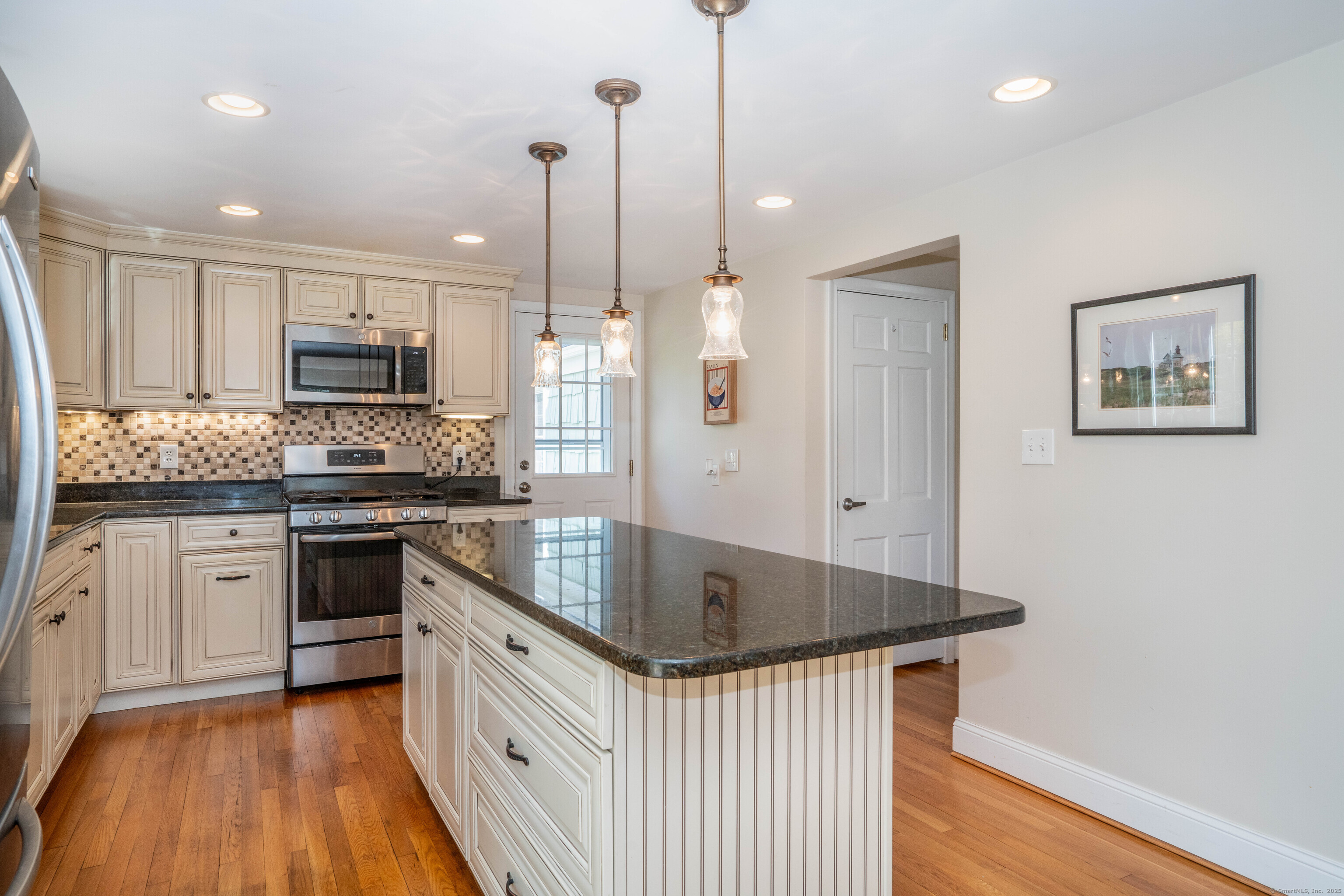 17 Trotwood Drive, West Hartford, Connecticut image 11