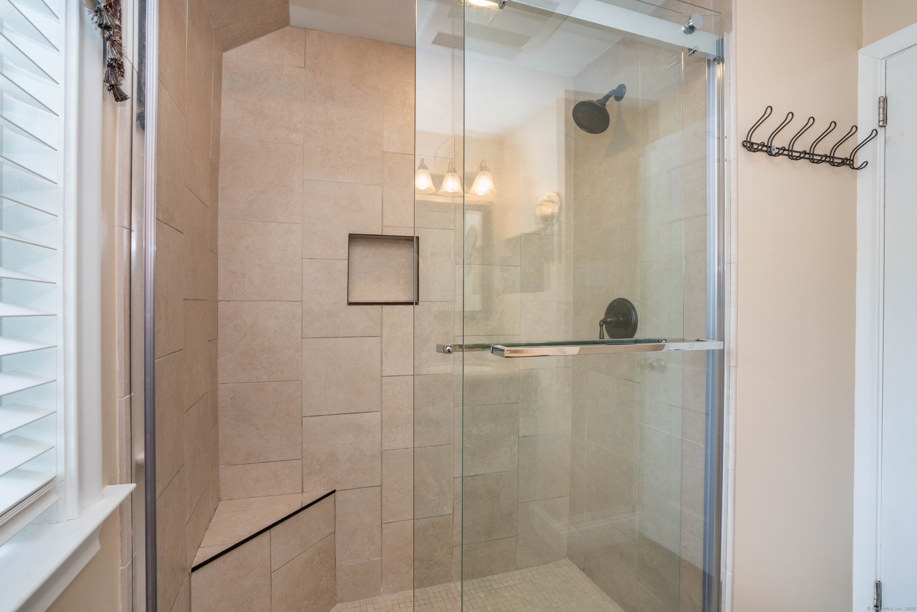 17 Trotwood Drive, West Hartford, Connecticut image 28