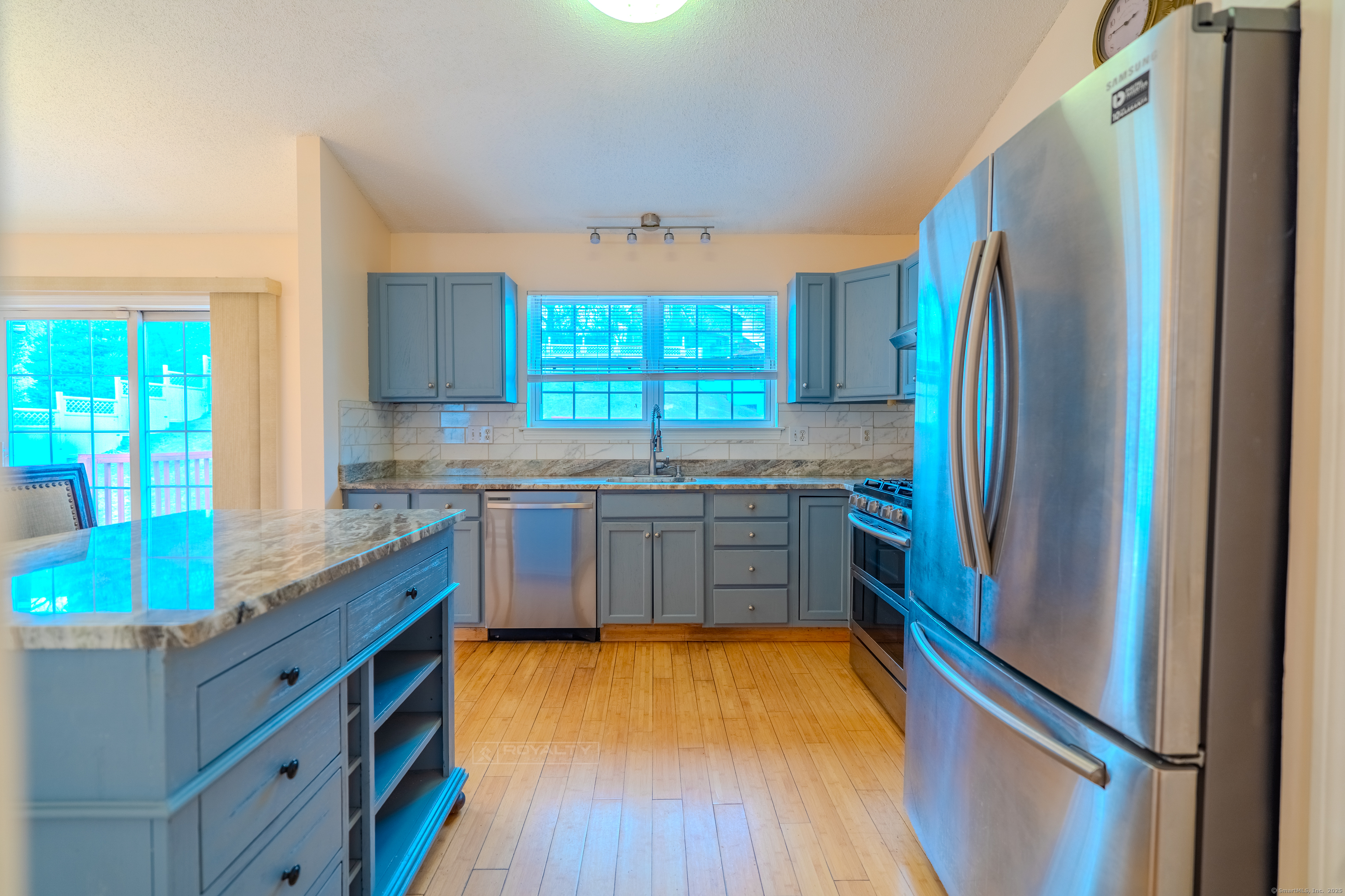 37 Schwink Drive, Meriden, Connecticut image 5