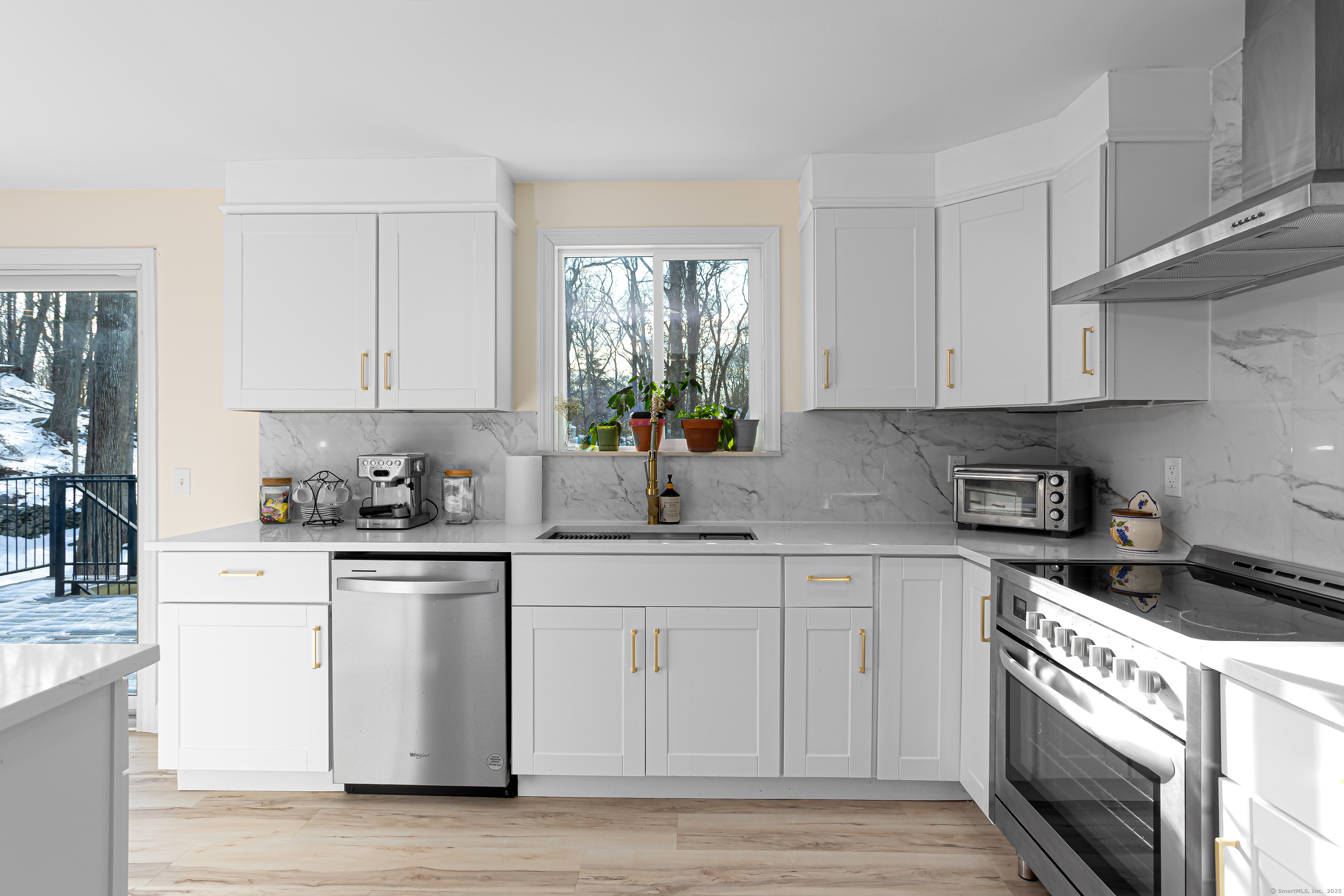 77 Merriland Road, Stamford, Connecticut image 3