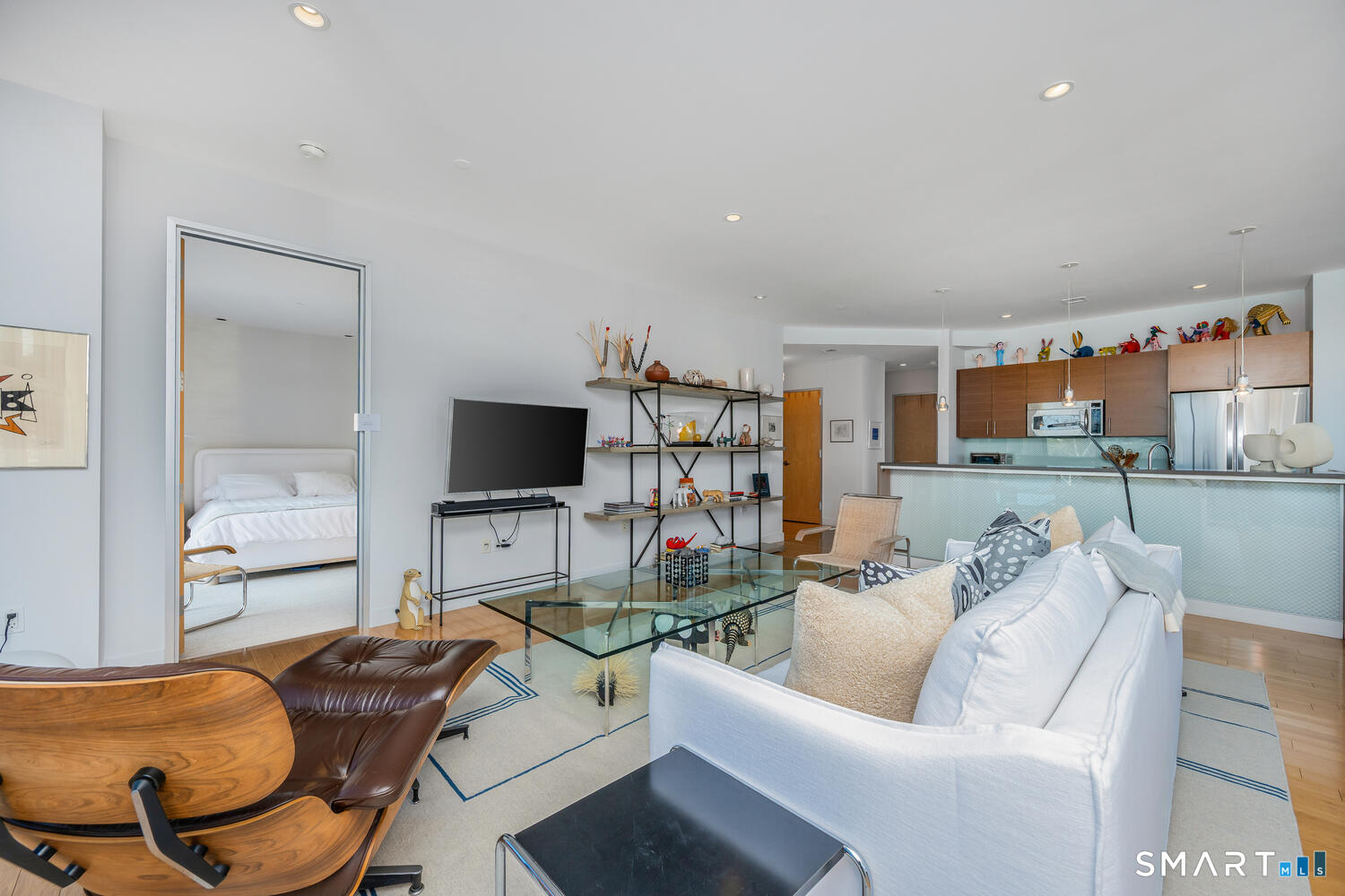 33 North Water Street 207