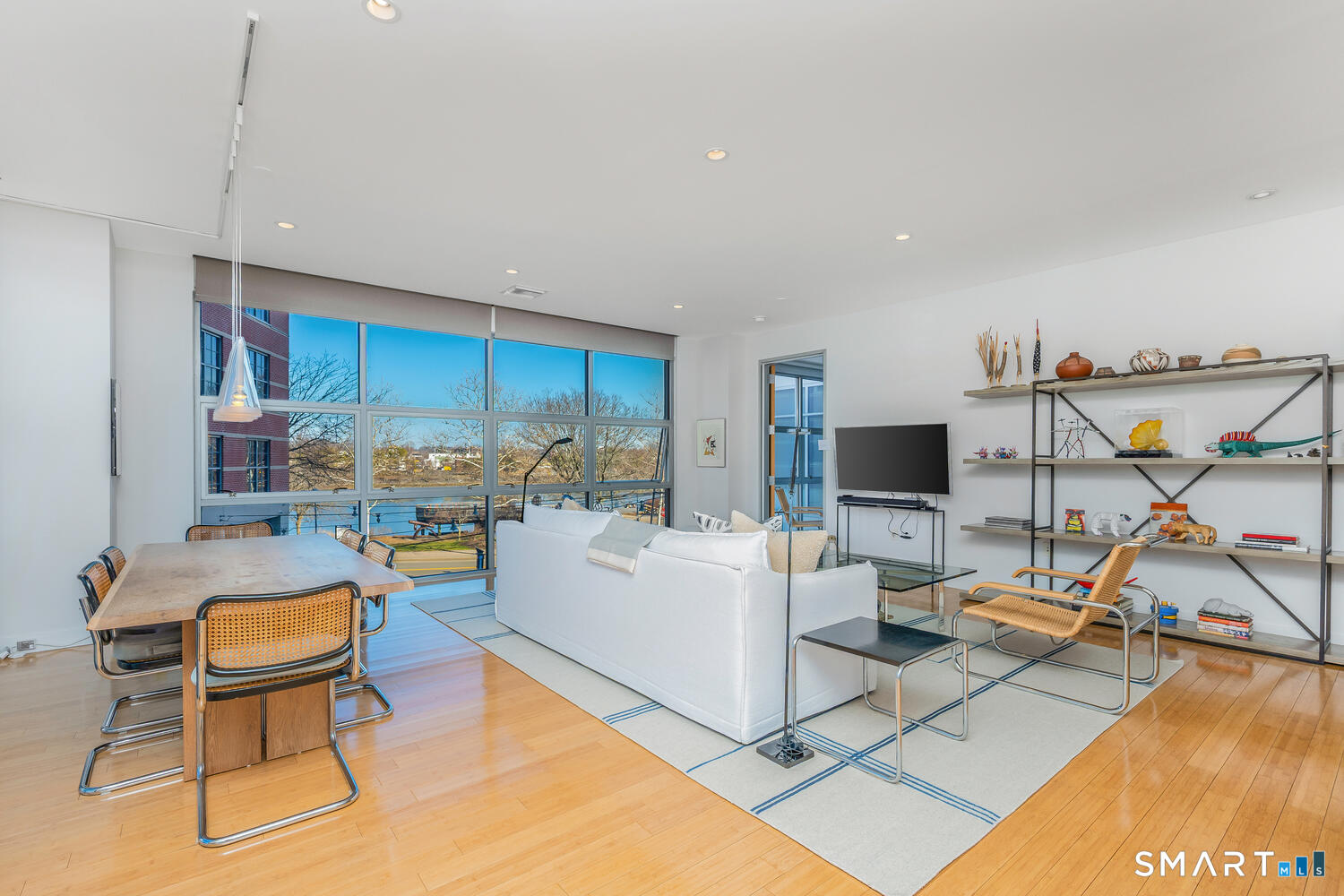 33 North Water Street 207