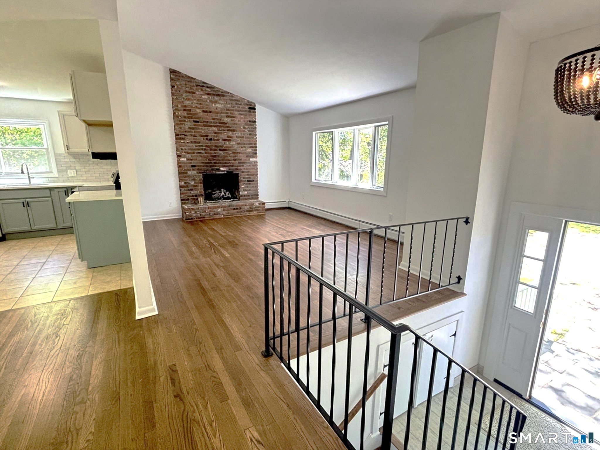 10 Laurel Lane